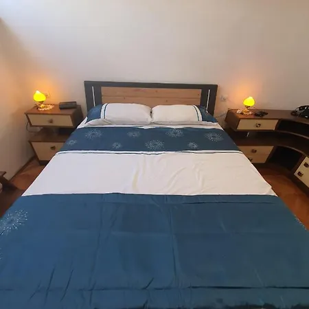 Experience Apt Apartment *